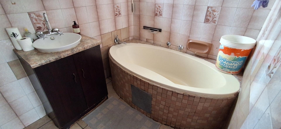 3 Bedroom Property for Sale in Karenpark Gauteng