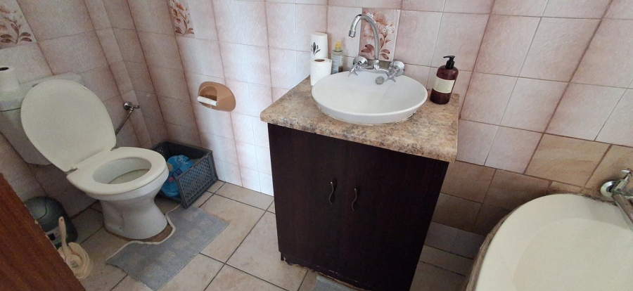 3 Bedroom Property for Sale in Karenpark Gauteng