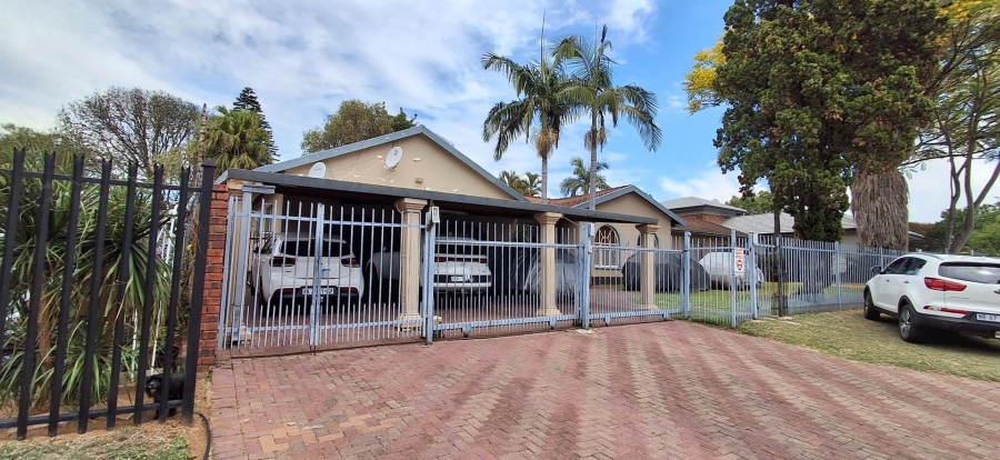 3 Bedroom Property for Sale in Karenpark Gauteng