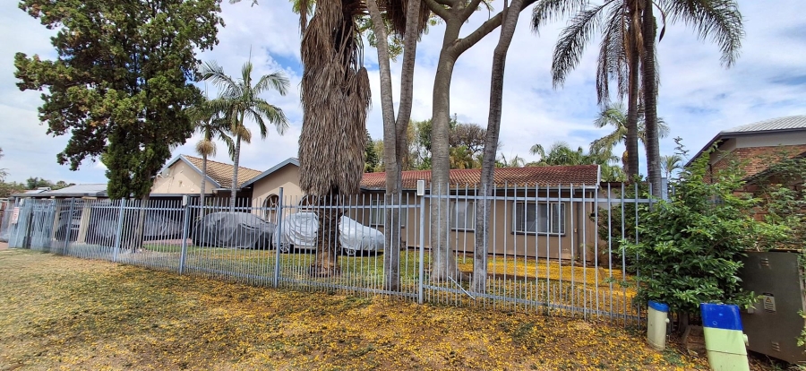 3 Bedroom Property for Sale in Karenpark Gauteng