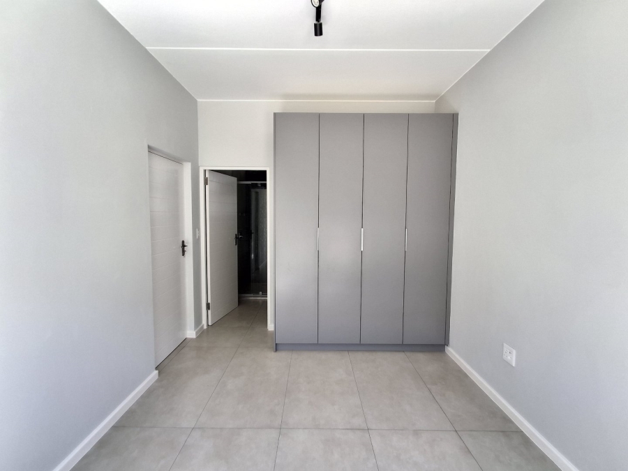 To Let 2 Bedroom Property for Rent in Bryanston Gauteng
