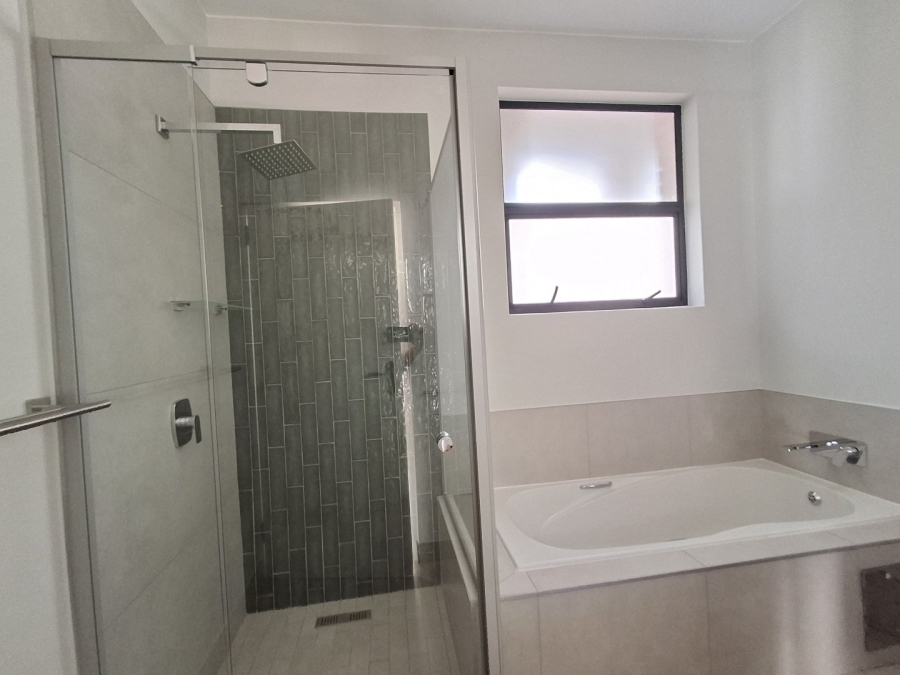 To Let 2 Bedroom Property for Rent in Bryanston Gauteng