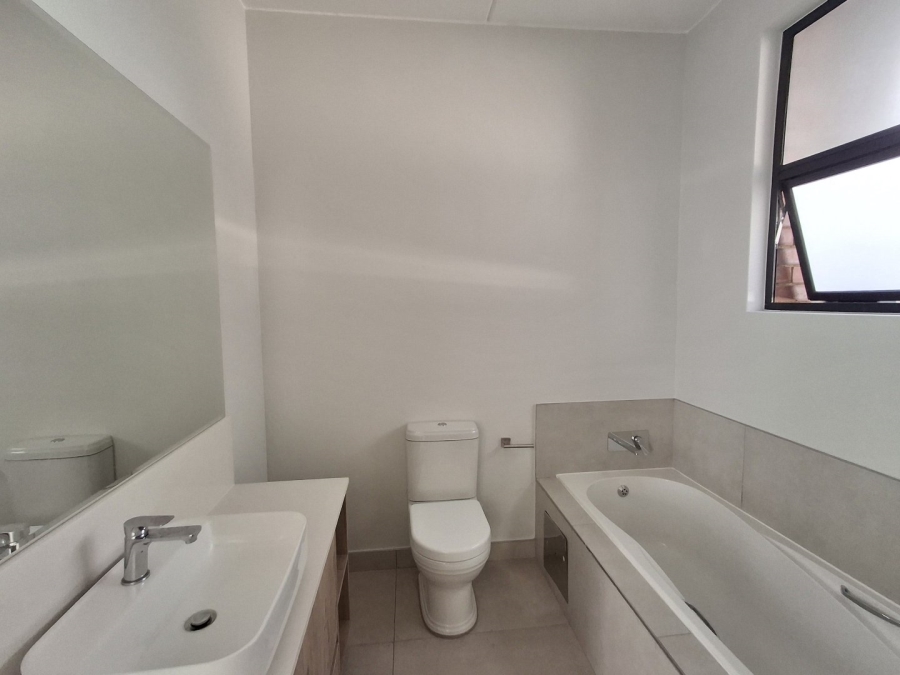 To Let 2 Bedroom Property for Rent in Bryanston Gauteng