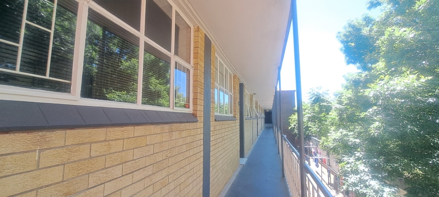 2 Bedroom Property for Sale in Edenvale Central Gauteng