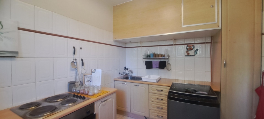 2 Bedroom Property for Sale in Edenvale Central Gauteng