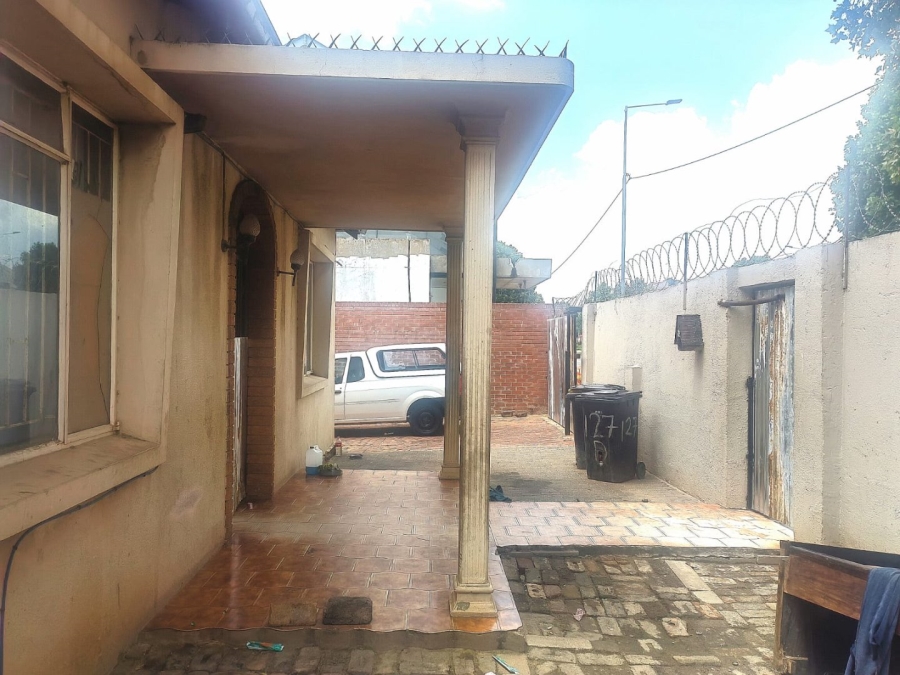 5 Bedroom Property for Sale in Kenilworth Gauteng
