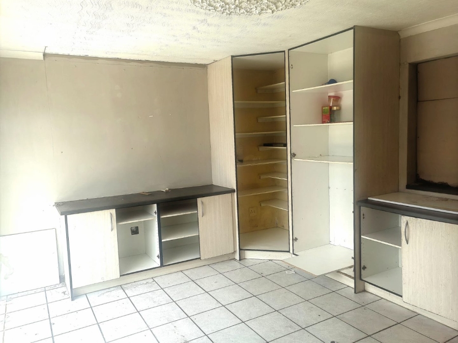 5 Bedroom Property for Sale in Kenilworth Gauteng