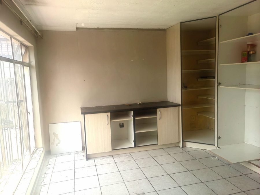 5 Bedroom Property for Sale in Kenilworth Gauteng