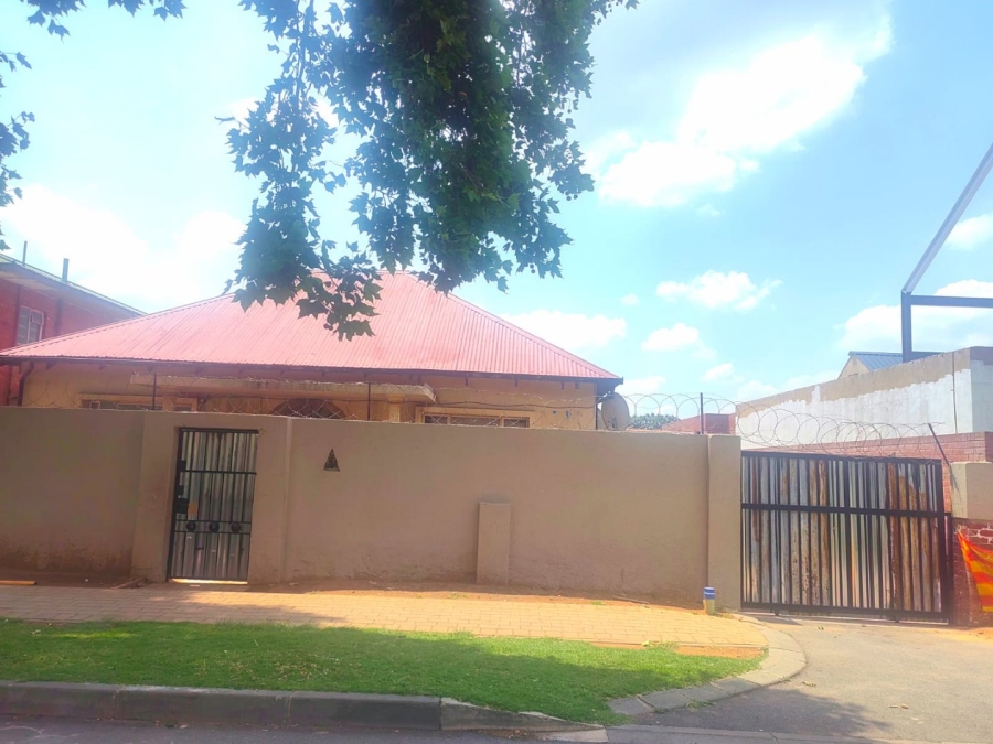 5 Bedroom Property for Sale in Kenilworth Gauteng