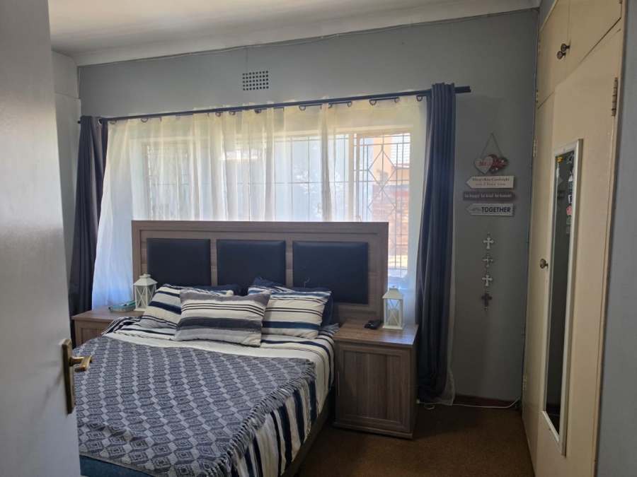 3 Bedroom Property for Sale in Ravensklip Gauteng