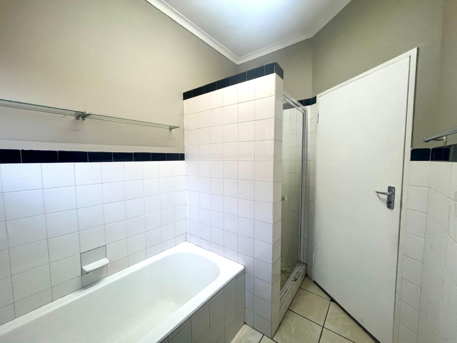 To Let 3 Bedroom Property for Rent in Valhalla Gauteng