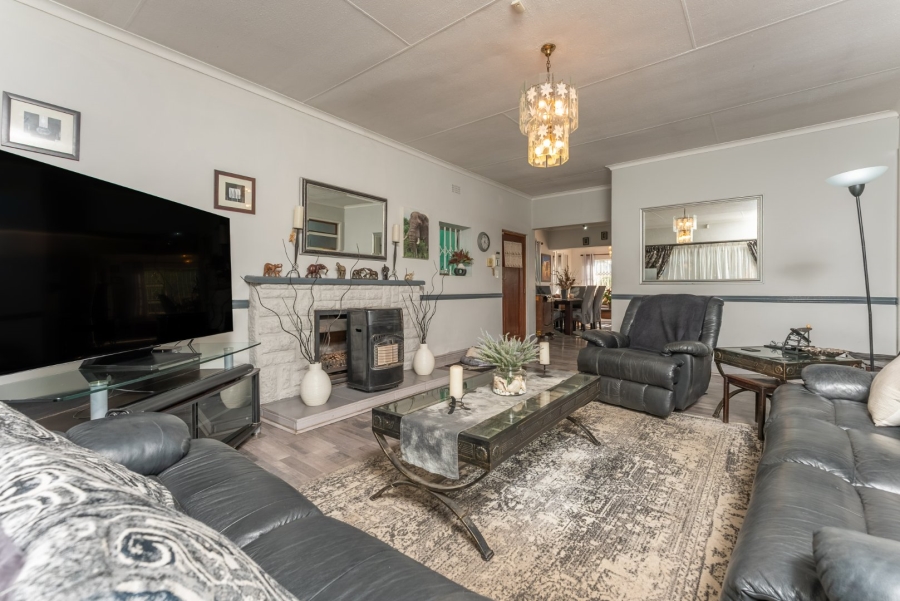 4 Bedroom Property for Sale in Highway Gardens Gauteng