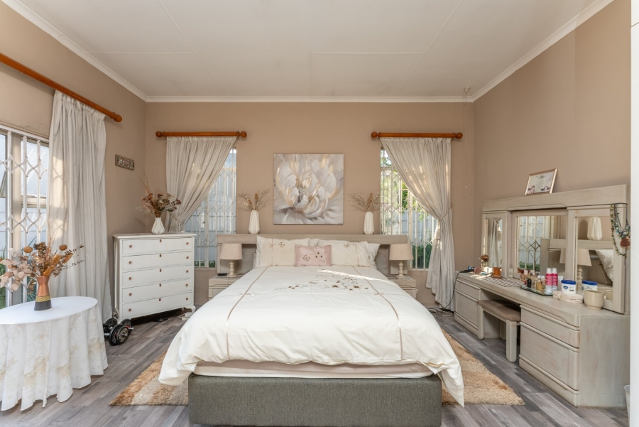 4 Bedroom Property for Sale in Highway Gardens Gauteng