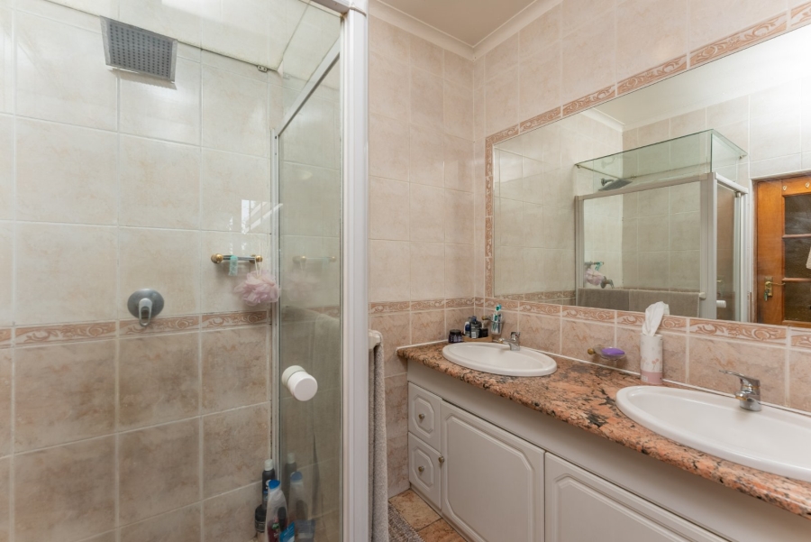 4 Bedroom Property for Sale in Highway Gardens Gauteng