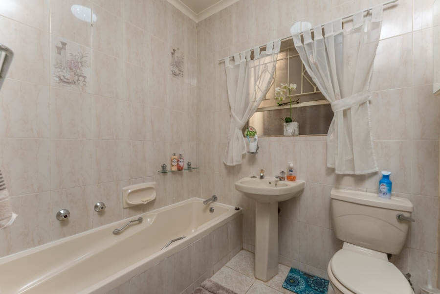 4 Bedroom Property for Sale in Highway Gardens Gauteng