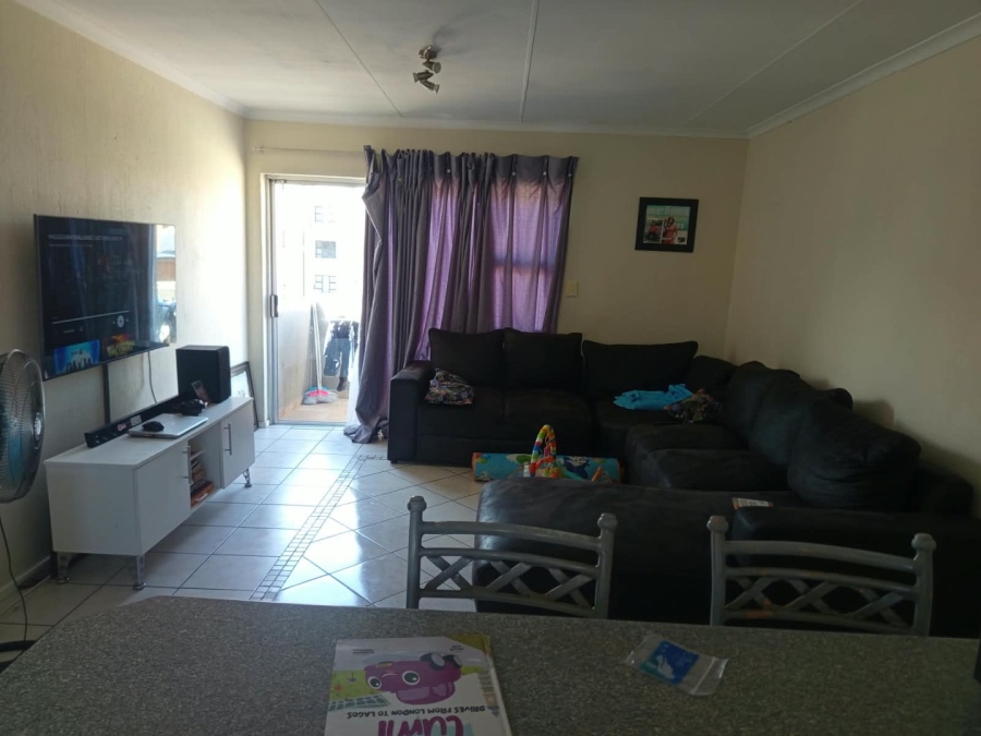 To Let 2 Bedroom Property for Rent in Vorna Valley Gauteng
