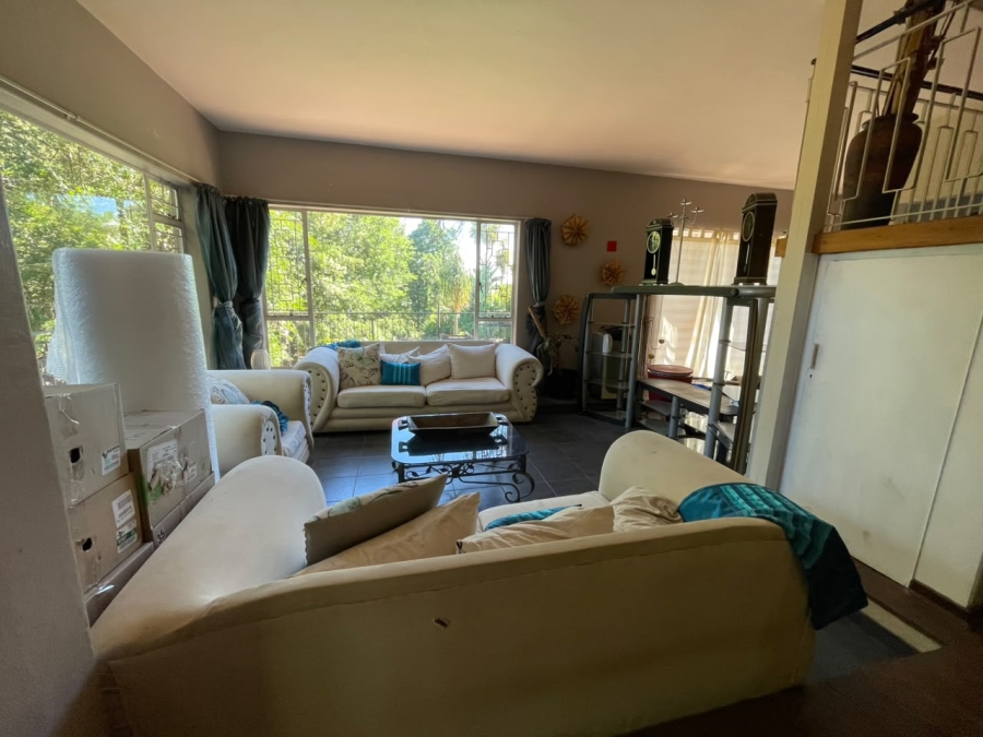 4 Bedroom Property for Sale in Breaunanda Gauteng