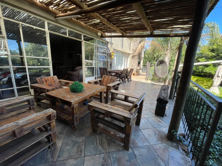 4 Bedroom Property for Sale in Breaunanda Gauteng