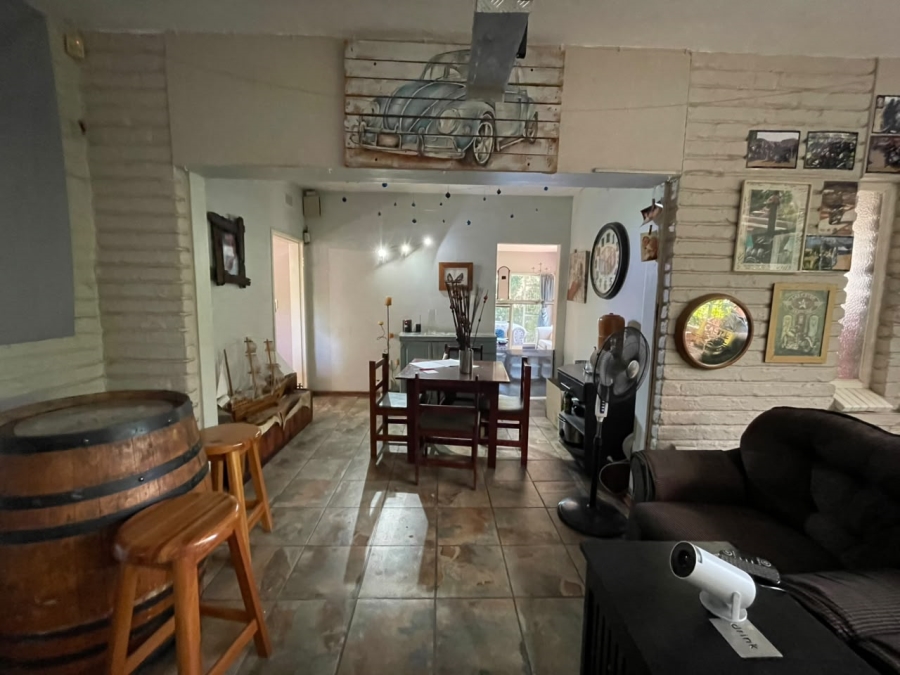 4 Bedroom Property for Sale in Breaunanda Gauteng