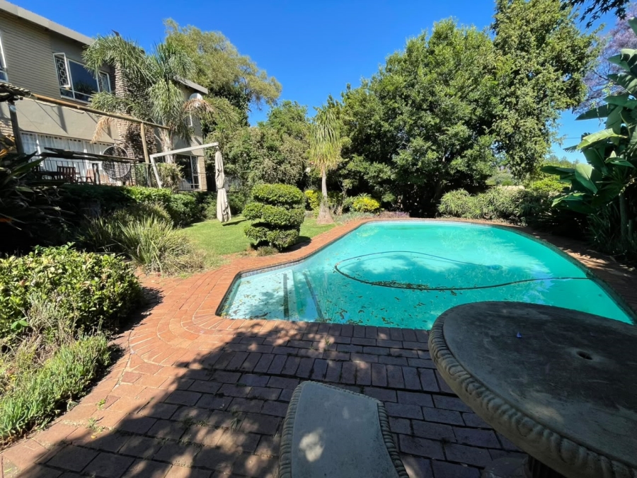 4 Bedroom Property for Sale in Breaunanda Gauteng