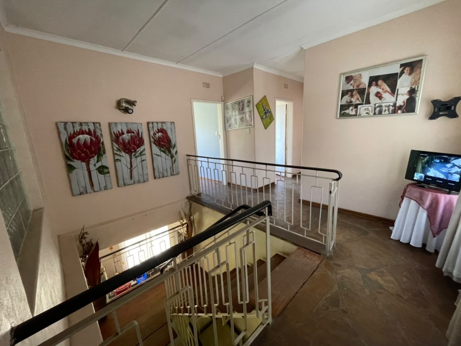 4 Bedroom Property for Sale in Breaunanda Gauteng