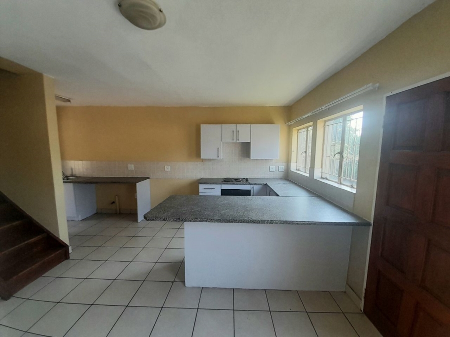 3 Bedroom Property for Sale in Kosmosdal Gauteng