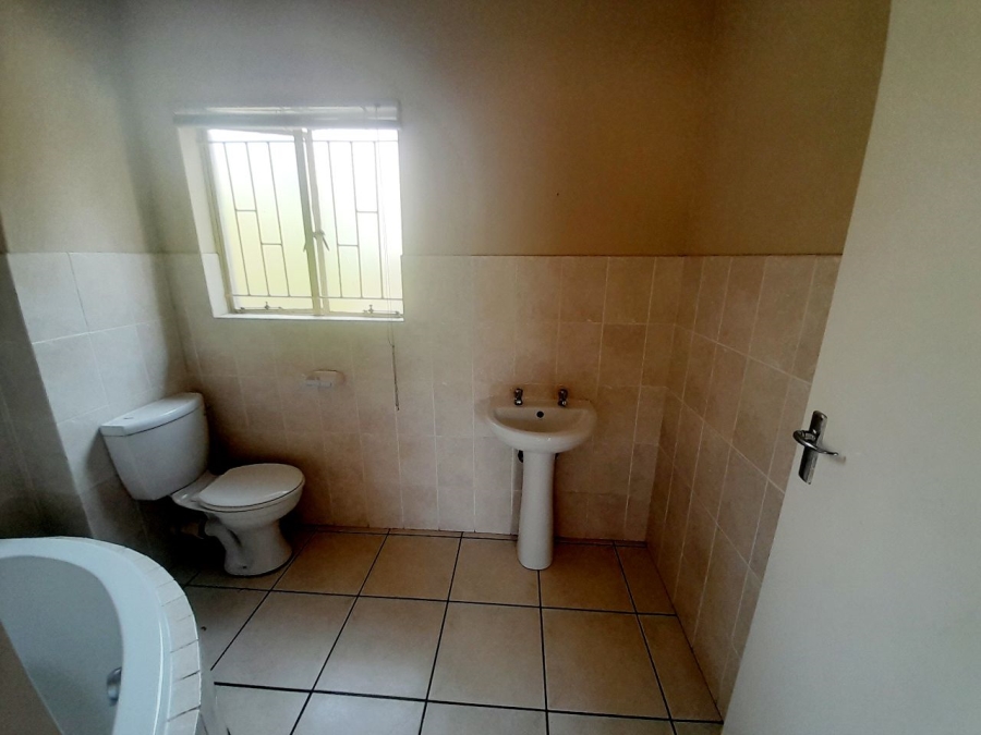 3 Bedroom Property for Sale in Kosmosdal Gauteng