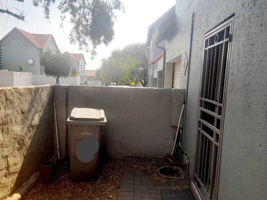 3 Bedroom Property for Sale in Kosmosdal Gauteng