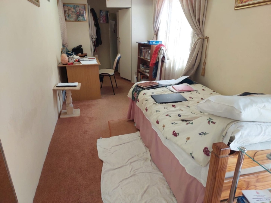 7 Bedroom Property for Sale in Lenasia Ext 1 Gauteng