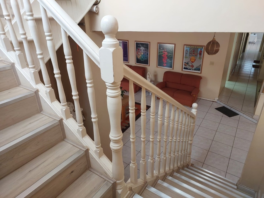 7 Bedroom Property for Sale in Lenasia Ext 1 Gauteng