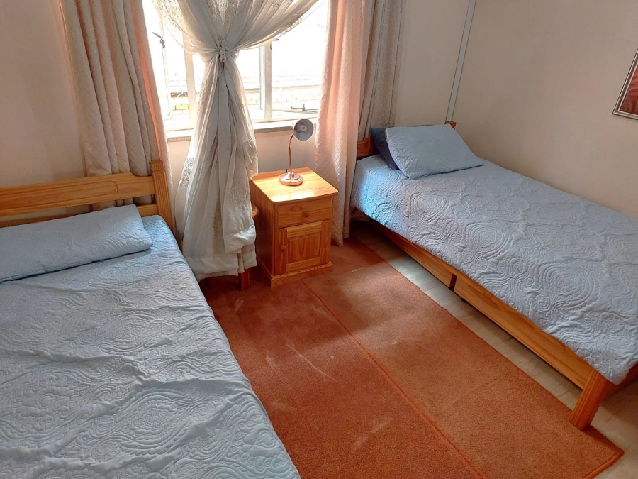 7 Bedroom Property for Sale in Lenasia Ext 1 Gauteng