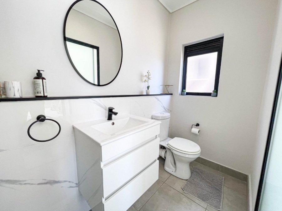 To Let 2 Bedroom Property for Rent in Waterfall Gauteng