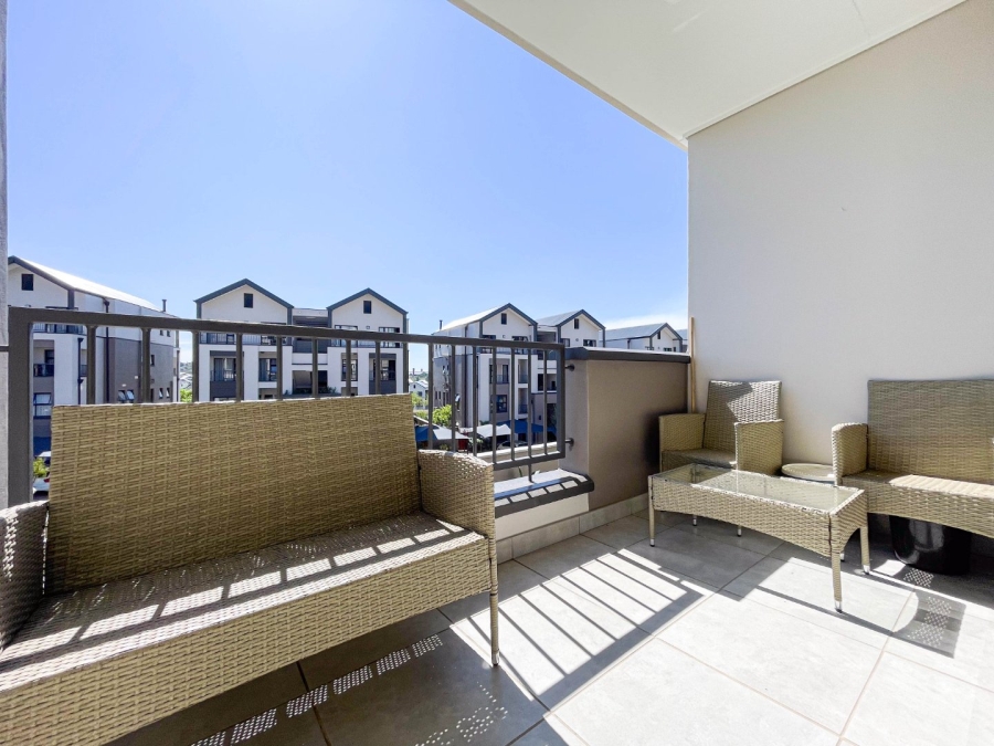 To Let 2 Bedroom Property for Rent in Waterfall Gauteng