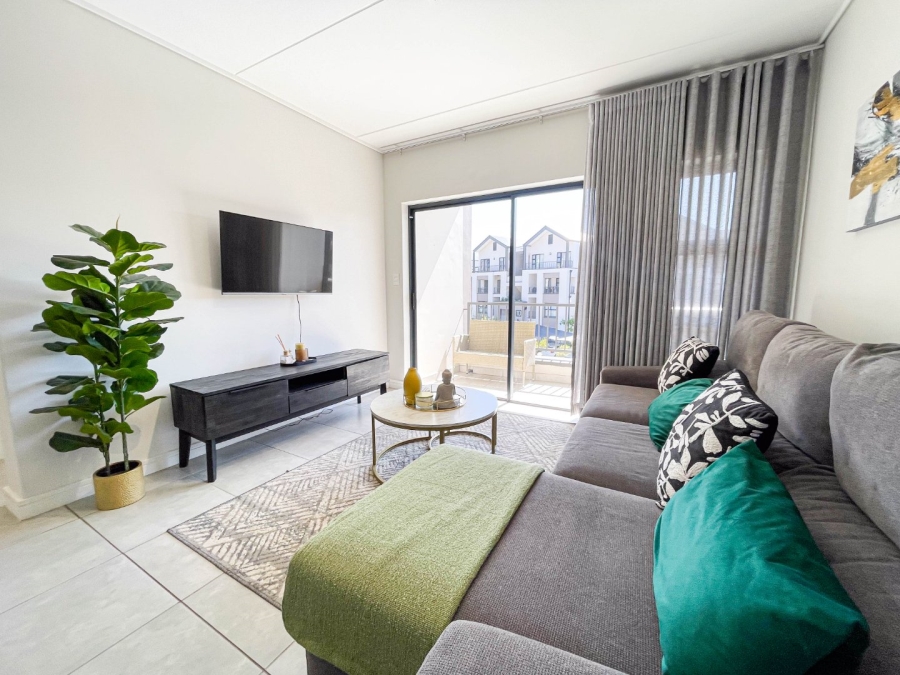 To Let 2 Bedroom Property for Rent in Waterfall Gauteng