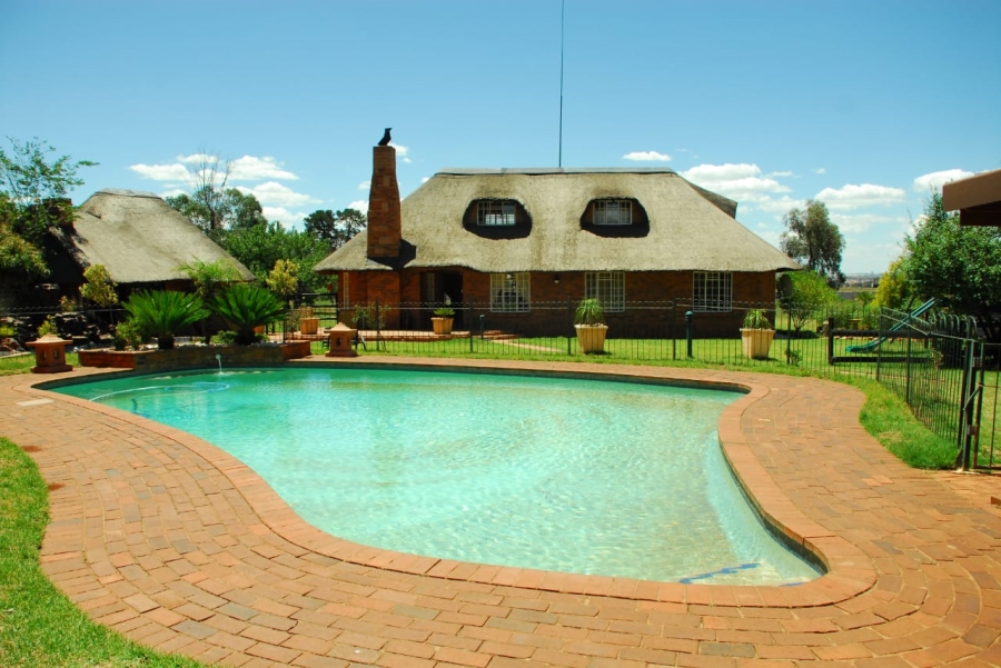 Commercial Property for Sale in Zuurbekom Gauteng