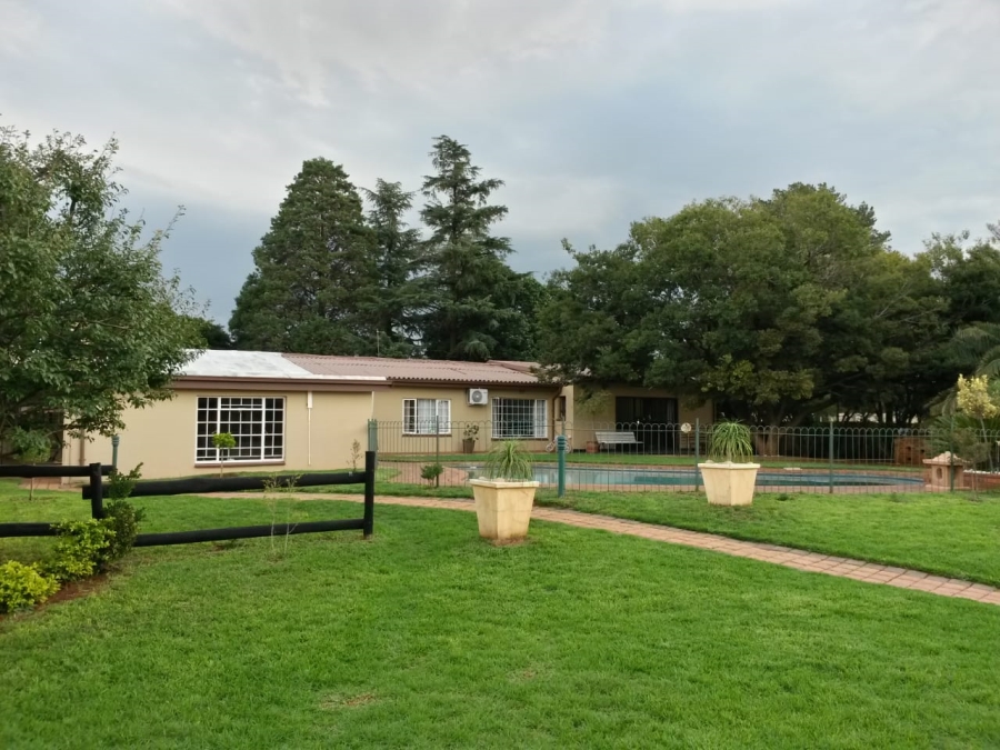 Commercial Property for Sale in Zuurbekom Gauteng