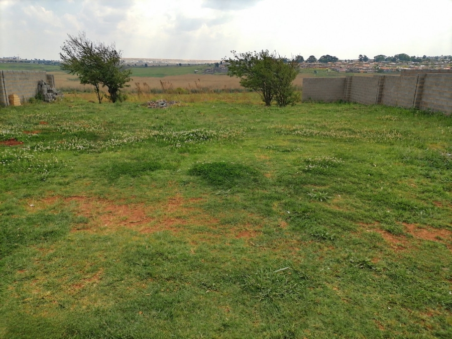 1 Bedroom Property for Sale in Bram Fischerville Gauteng