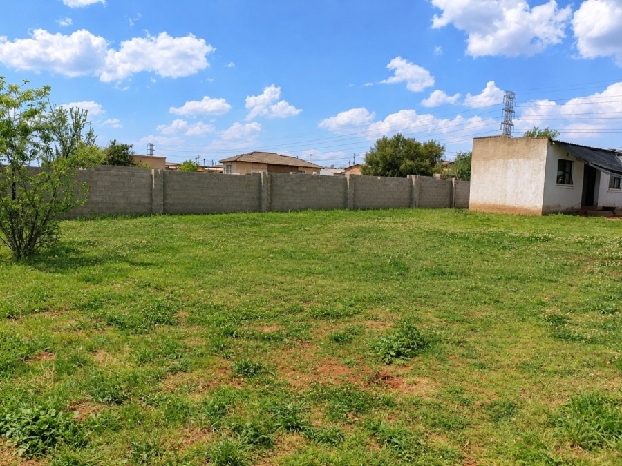 1 Bedroom Property for Sale in Bram Fischerville Gauteng