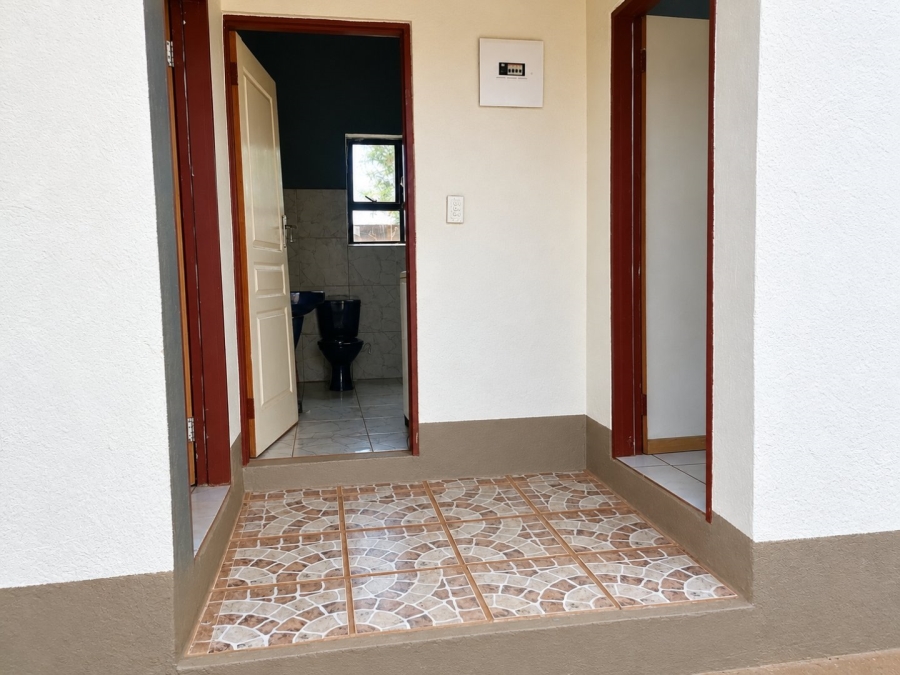 1 Bedroom Property for Sale in Bram Fischerville Gauteng