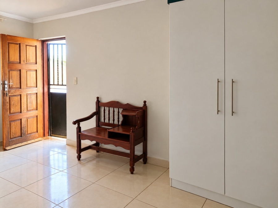 1 Bedroom Property for Sale in Bram Fischerville Gauteng