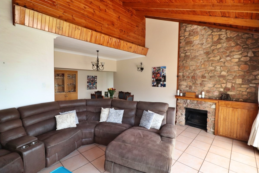 4 Bedroom Property for Sale in Sunnyridge Gauteng
