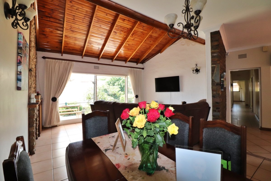 4 Bedroom Property for Sale in Sunnyridge Gauteng