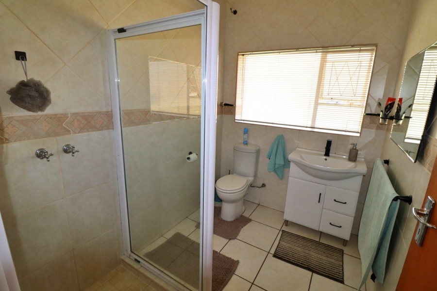 4 Bedroom Property for Sale in Sunnyridge Gauteng