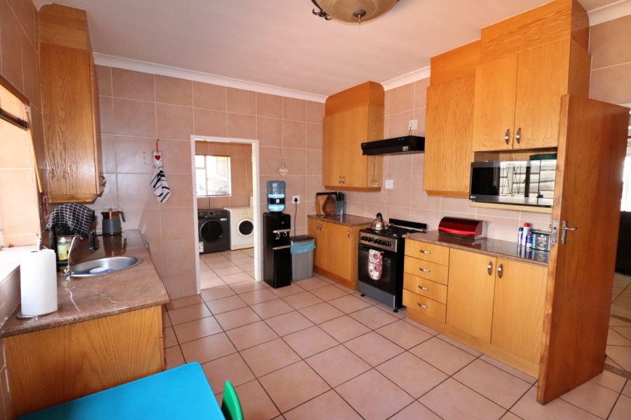 4 Bedroom Property for Sale in Sunnyridge Gauteng