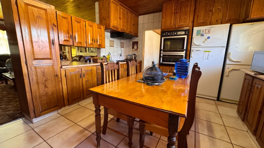 4 Bedroom Property for Sale in Three Rivers East Gauteng
