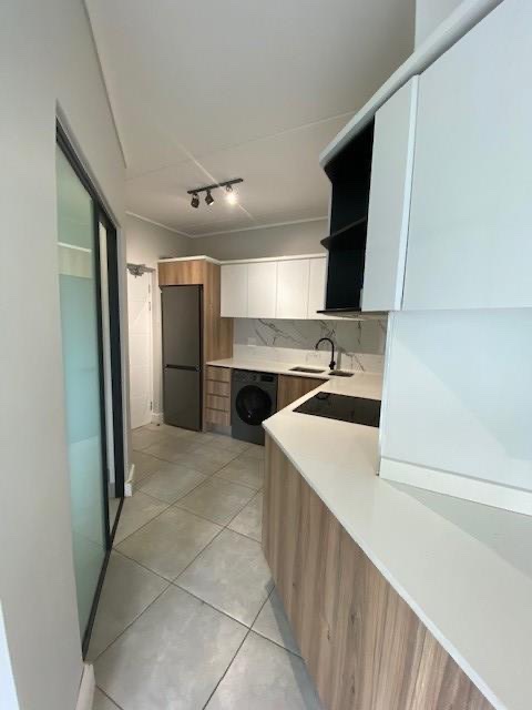 To Let 1 Bedroom Property for Rent in Waterfall Heights Gauteng