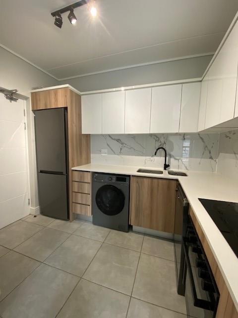 To Let 1 Bedroom Property for Rent in Waterfall Heights Gauteng