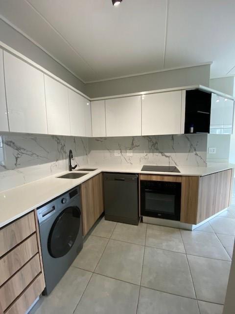 To Let 1 Bedroom Property for Rent in Waterfall Heights Gauteng