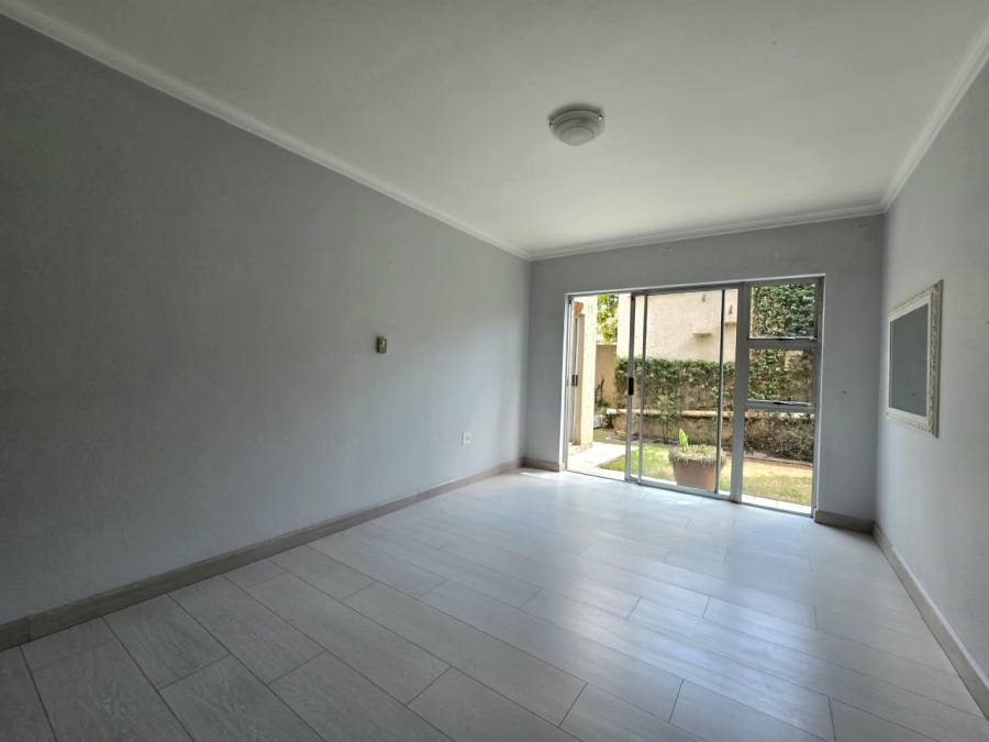 5 Bedroom Property for Sale in New Redruth Gauteng