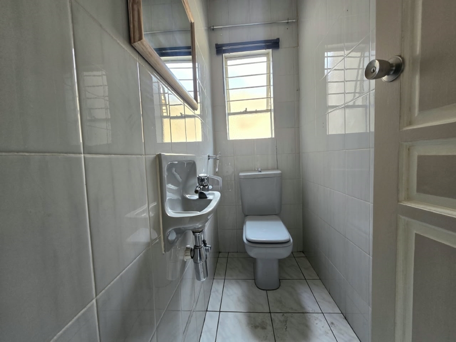 5 Bedroom Property for Sale in New Redruth Gauteng